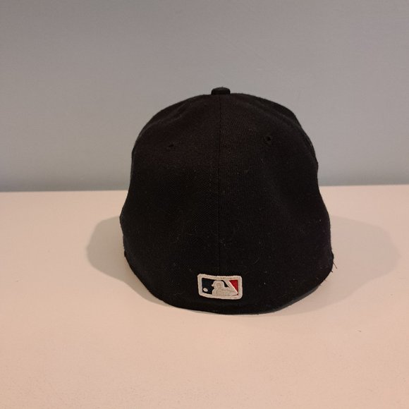 MLB Cleveland Official On-Field Cap Size 7 3/8 Baseball Cap by New Era - Picture 4 of 11